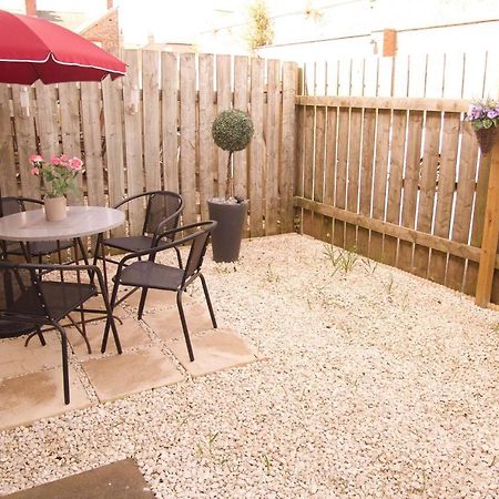 York City Centre, Recently Renovated 2 Bedroom Flat エクステリア 写真